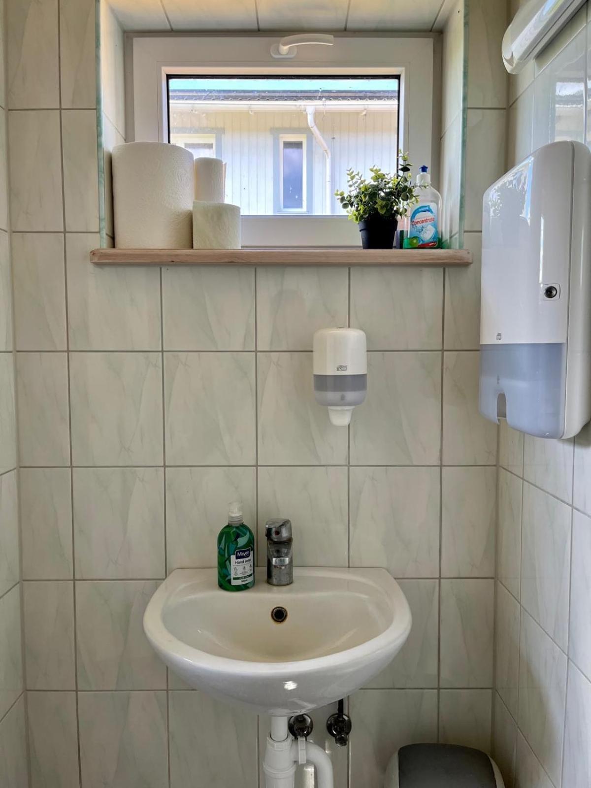 Roograhu Kaemping Hotel Heilu Kültér fotó